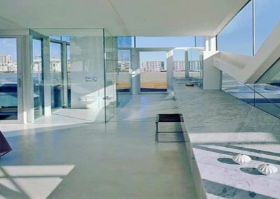 Microcemento Mikrocem en lugar público