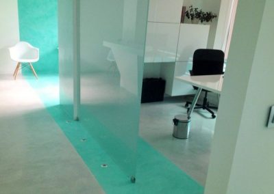 Microcemento Mikrocem en lugar público